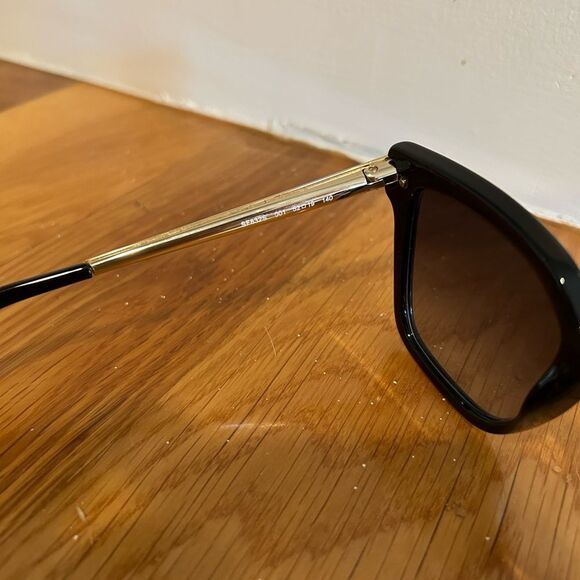 Gorgeous!! SALVATORE FERRAGAMO 52mm Sunglasses sf832s - Picture 8 of 11